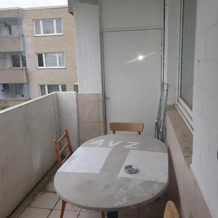 Apartment To Live *