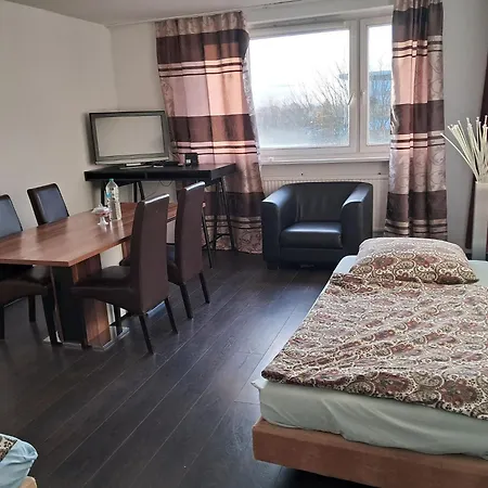 To Live Apartment *