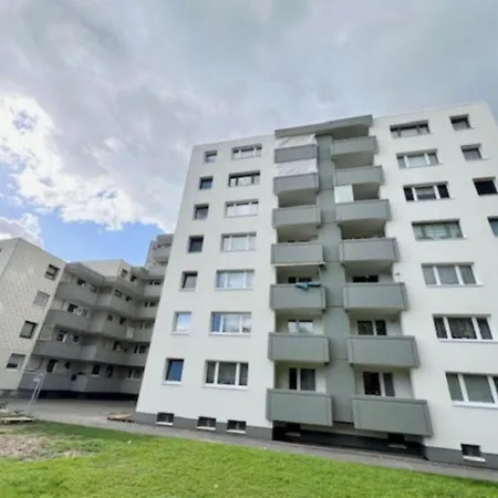 To Live Apartment *